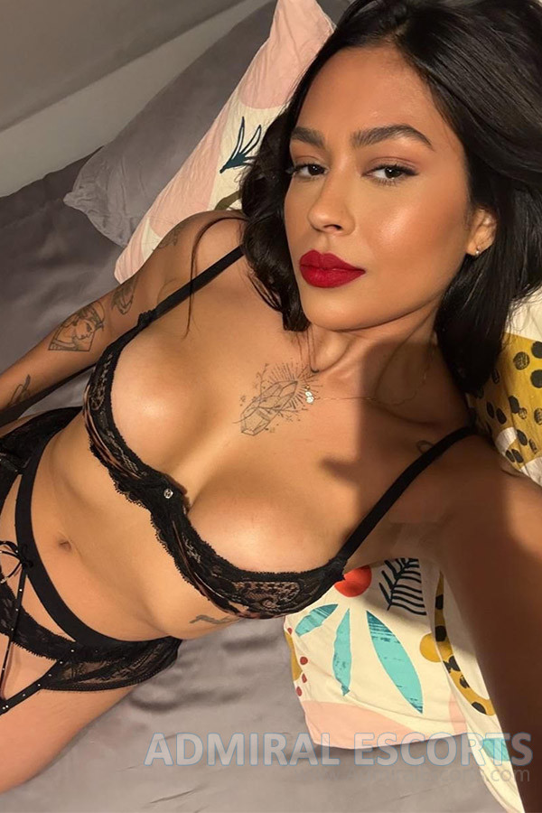Full Night London Escort Cortana