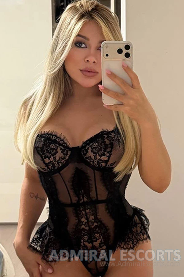 Tiny London Escort Treasure