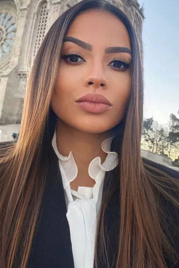 Young Virgin London Escort Tejana
