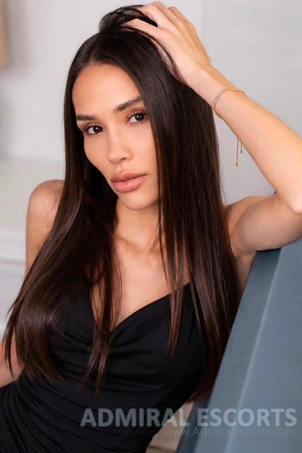 Super Skinny London Escort Tibra