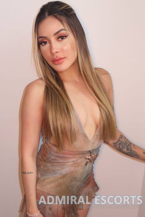 Dwarf London Escort Gatita