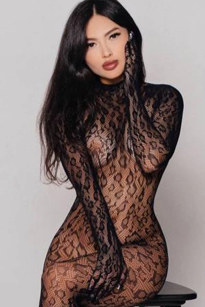 Available London Escort Avanti