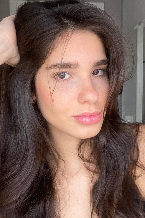 18 Years Old London Escort Bounty