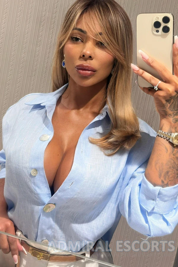 BBL Big Buttocks London Escort Nayka