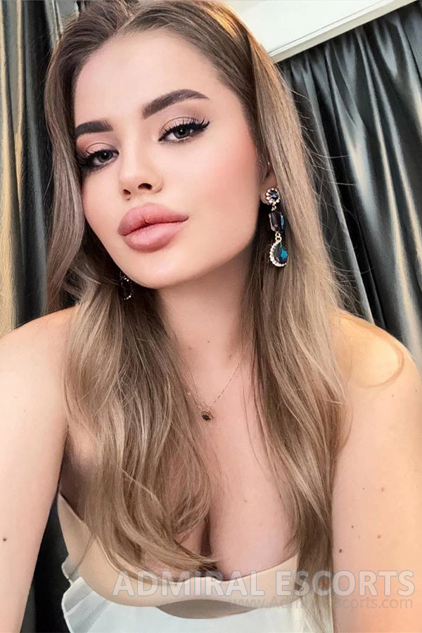 Big Boobs London Escort Baronessa