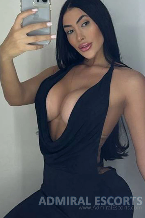 Big Fake Ass London Escort Nadel