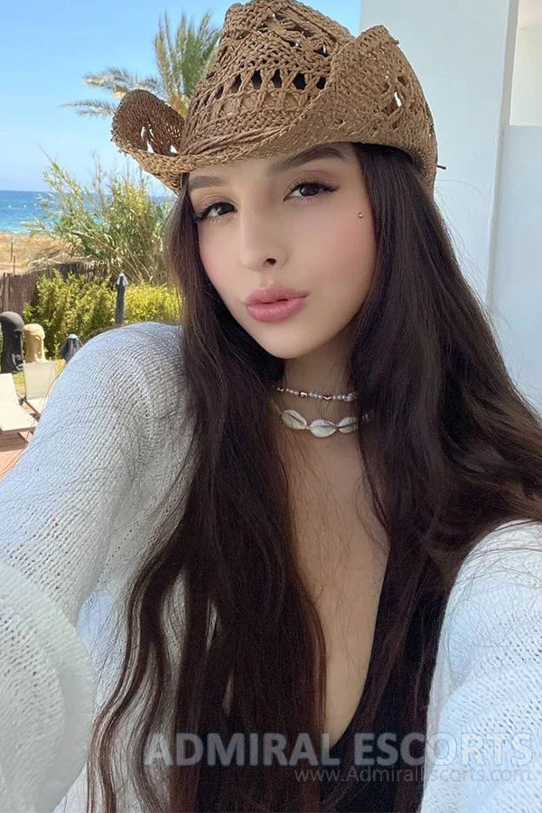 Pierced London Escort Derry